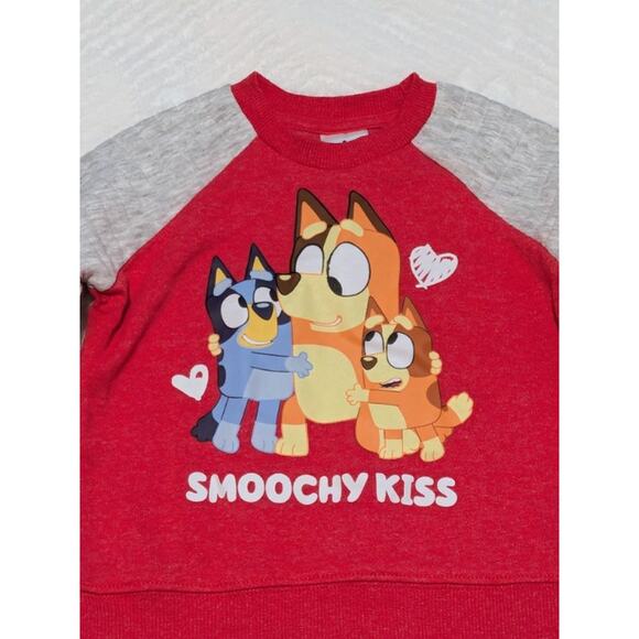 Bluey "Smoochy Kiss" Toddlers Crewneck Sweater Size 18M - Picture 2 of 6